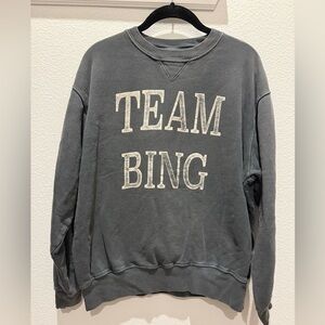 Anine Bing Charcoal Gray Crewneck Sweatshirt size medium.